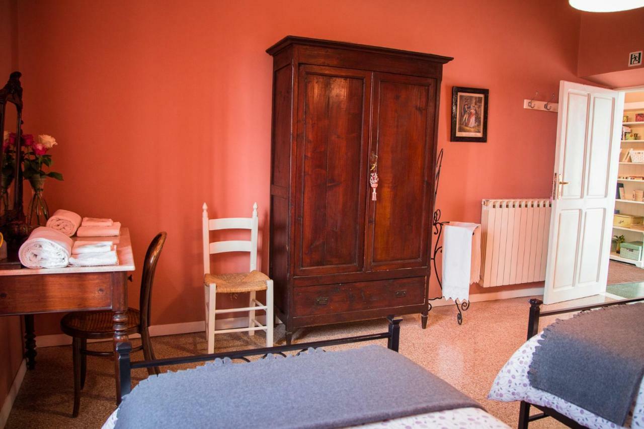 B&B I Due Gelsi Monte Libretti Экстерьер фото